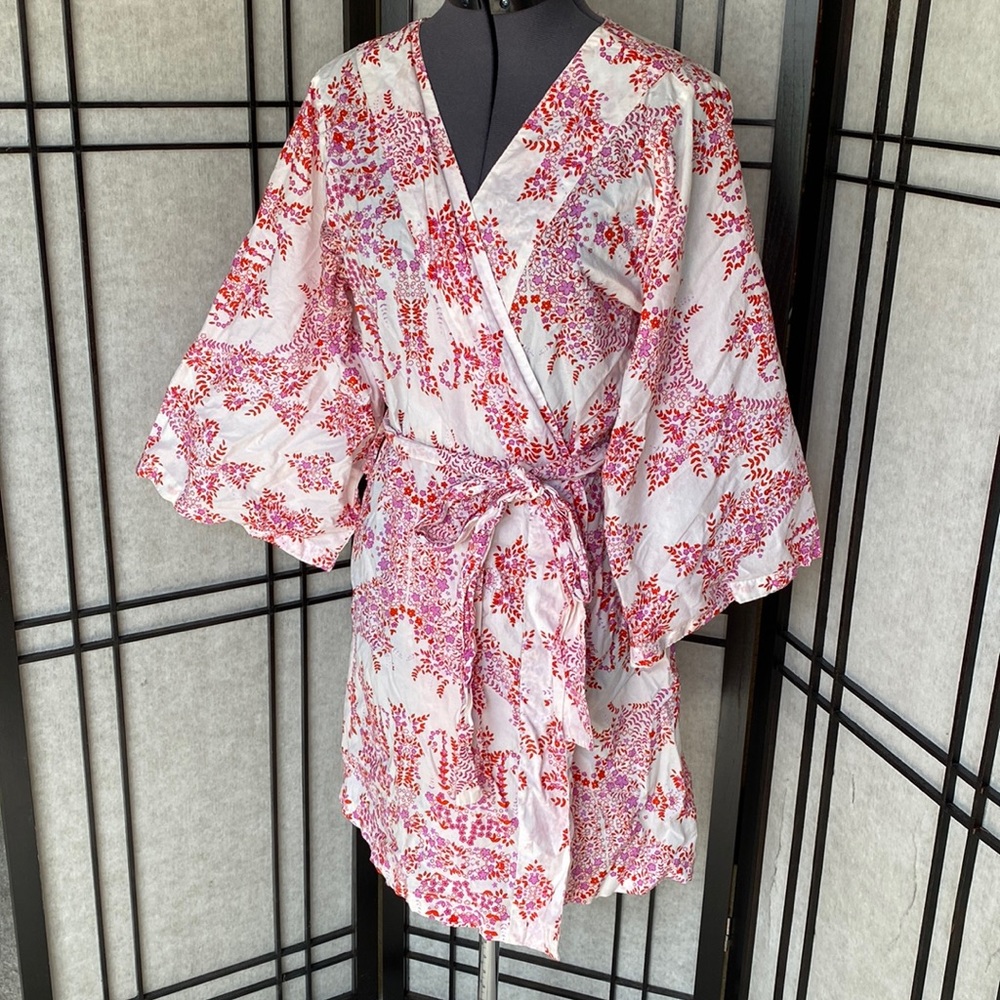 Plum Pretty Sugar floral robe S